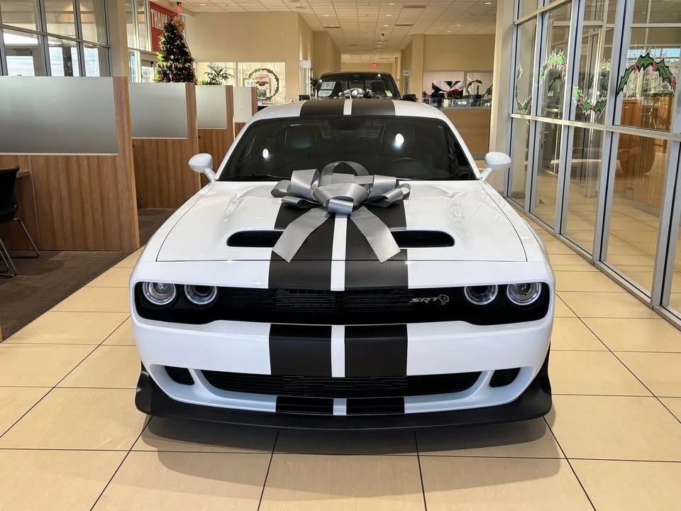 2020 Dodge Challenger SRT Hellcat 3rd Gen - Image 5 of 12