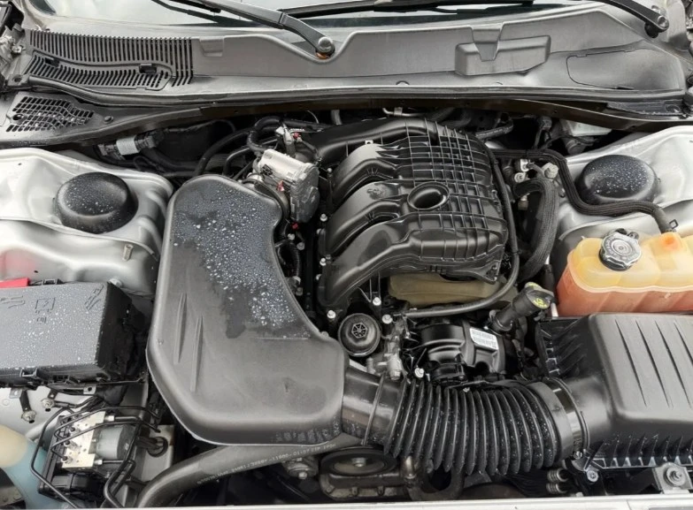2020 Dodge Challenger 3rd Gen - Image 7 of 12