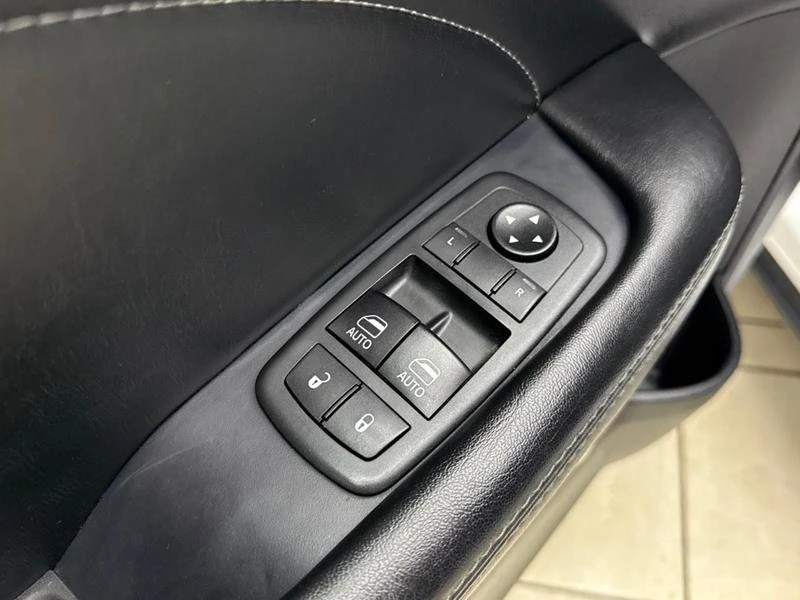 2020 Dodge Challenger 3rd Gen - Image 9 of 20