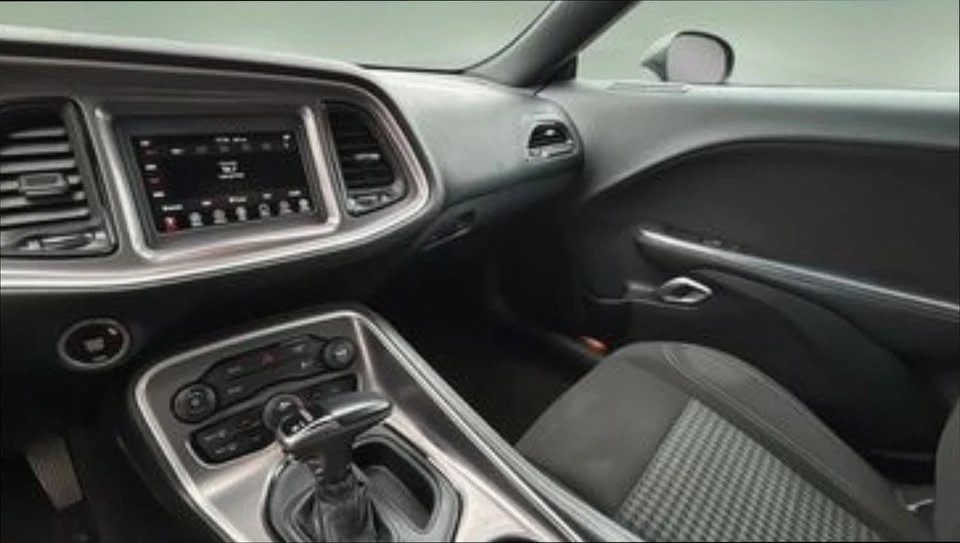 2020 Dodge Challenger 3rd Gen - Image 18 of 19