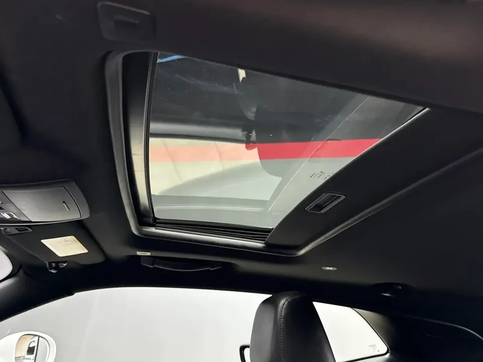 2020 Dodge Challenger 3rd Gen - Image 14 of 19