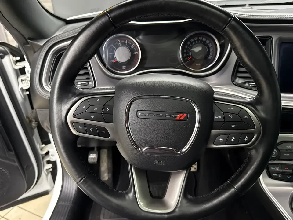 2020 Dodge Challenger 3rd Gen - Image 19 of 20