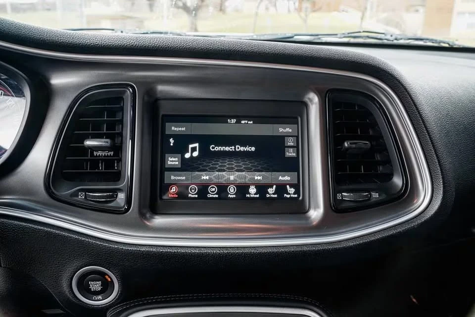 2020 Dodge Challenger 3rd Gen - Image 10 of 13