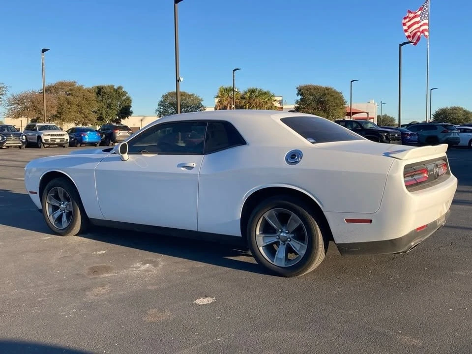 2020 Dodge Challenger 3rd Gen - Image 5 of 12