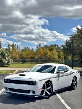 2020 Dodge Challenger V8