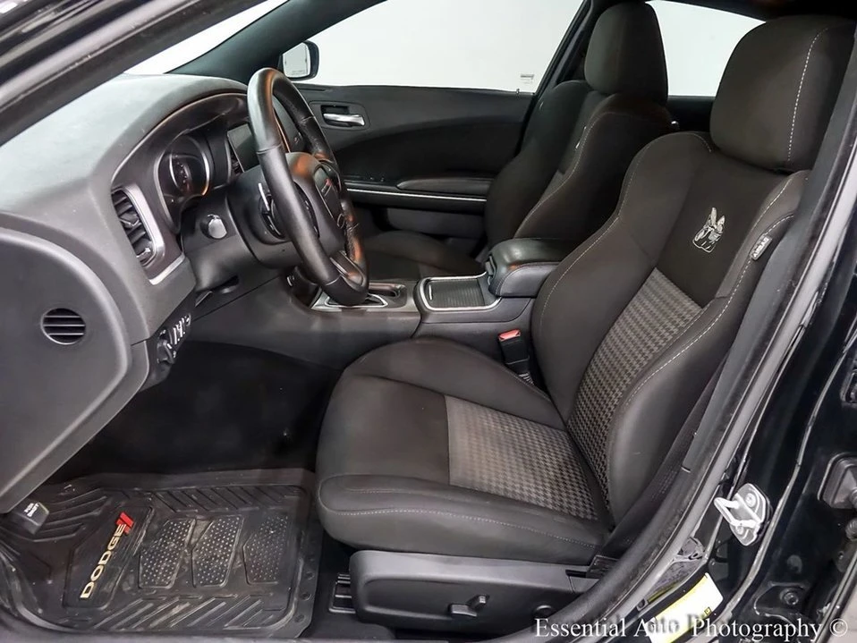 2020 Dodge Charger 7th Gen - Image 15 of 21