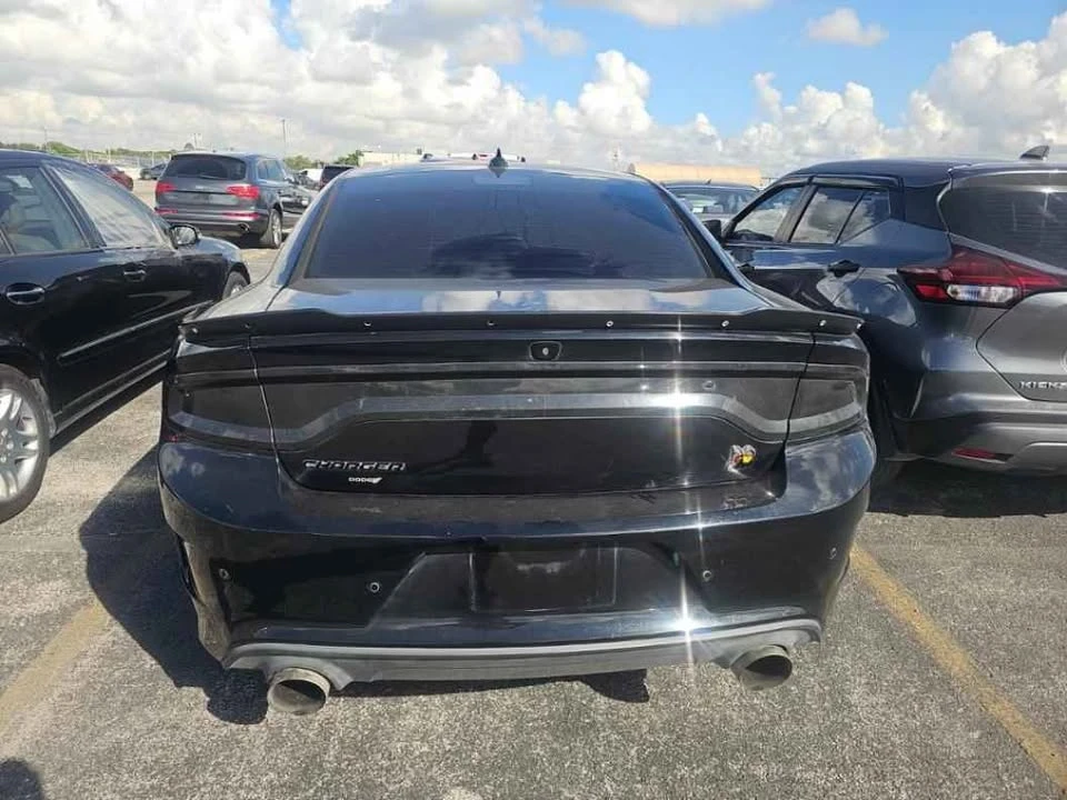 2020 Dodge Charger 8th Gen - Image 5 of 11
