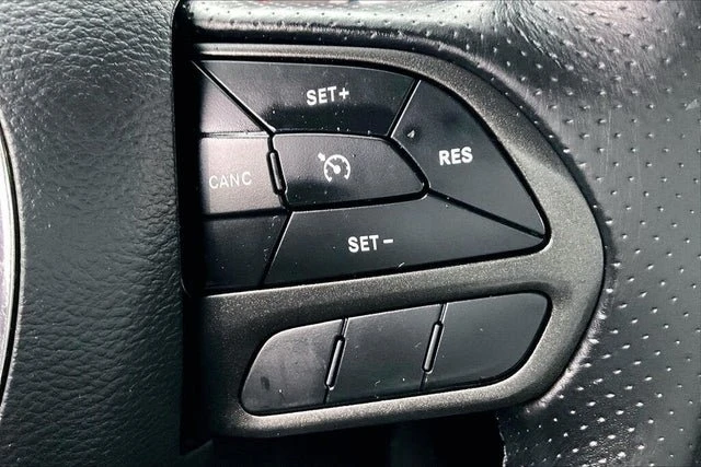 2020 Dodge Charger 8th Gen - Image 17 of 20