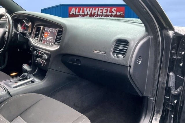 2020 Dodge Charger 8th Gen - Image 15 of 20