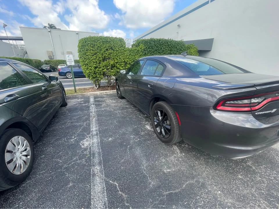 2020 Dodge Charger 7th Gen - Image 9 of 11