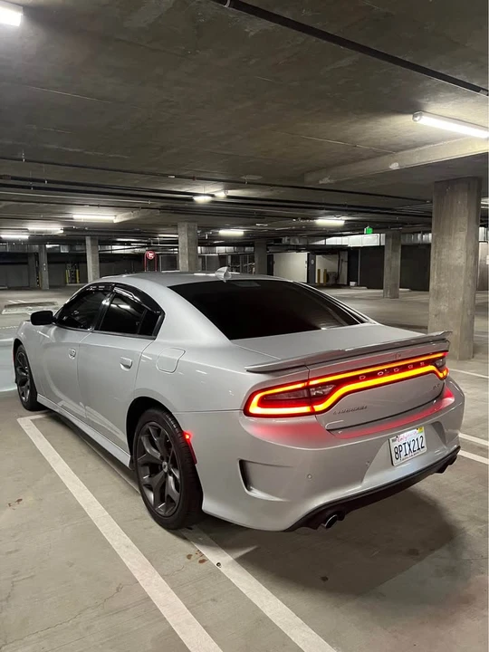 2020 Dodge Charger 7th Gen - Image 8 of 19