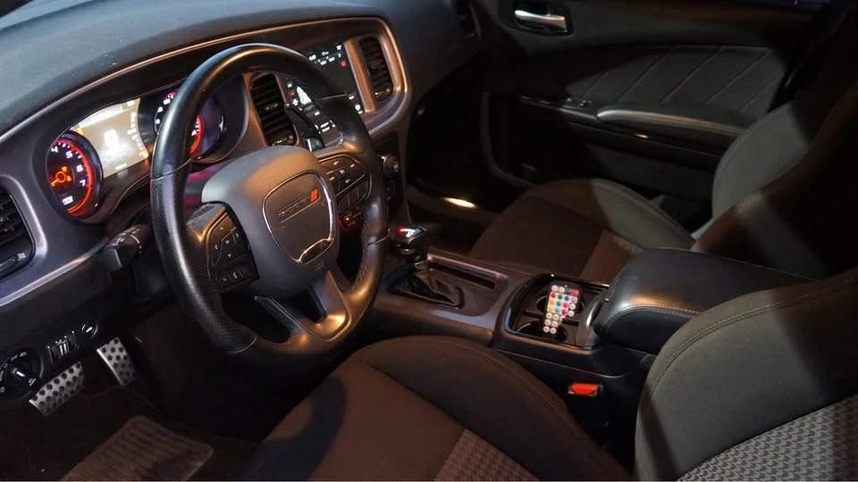 2020 Dodge Charger 7th Gen - Image 12 of 15