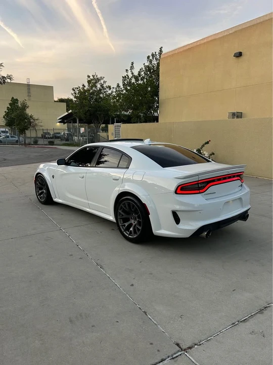 2020 Dodge Charger SRT Hellcat 7th Gen - Image 4 of 8
