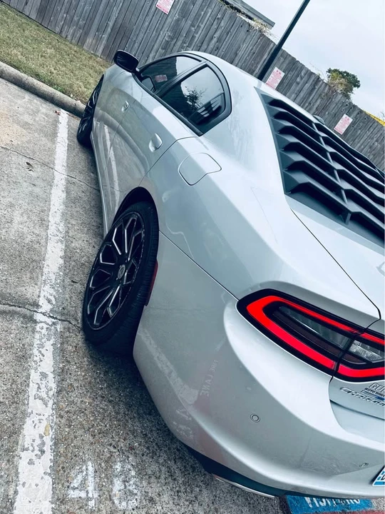 2020 Dodge Charger 8th Gen - Image 12 of 20