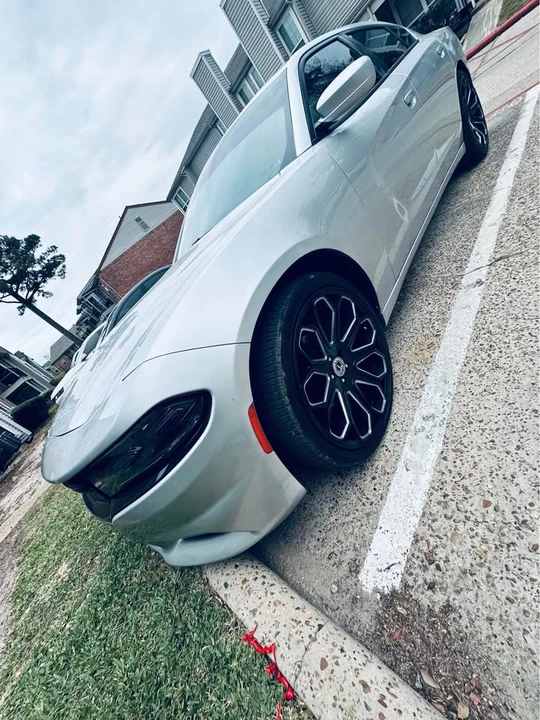2020 Dodge Charger 8th Gen - Image 3 of 20