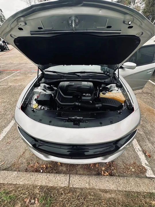 2020 Dodge Charger 8th Gen - Image 9 of 20