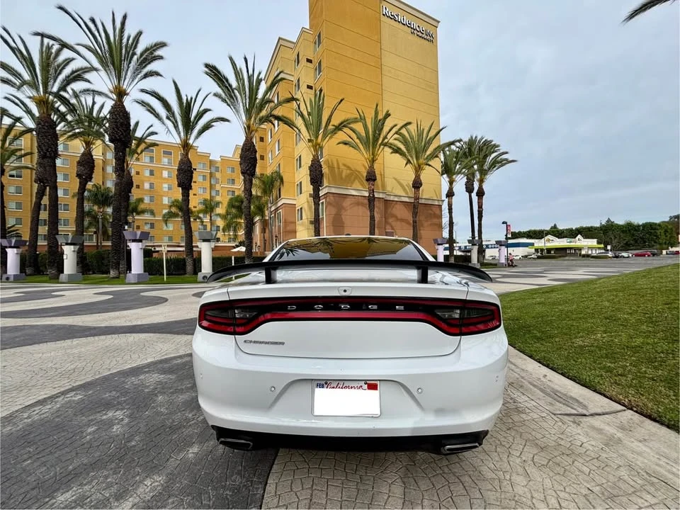 2020 Dodge Charger 7th Gen - Image 6 of 10