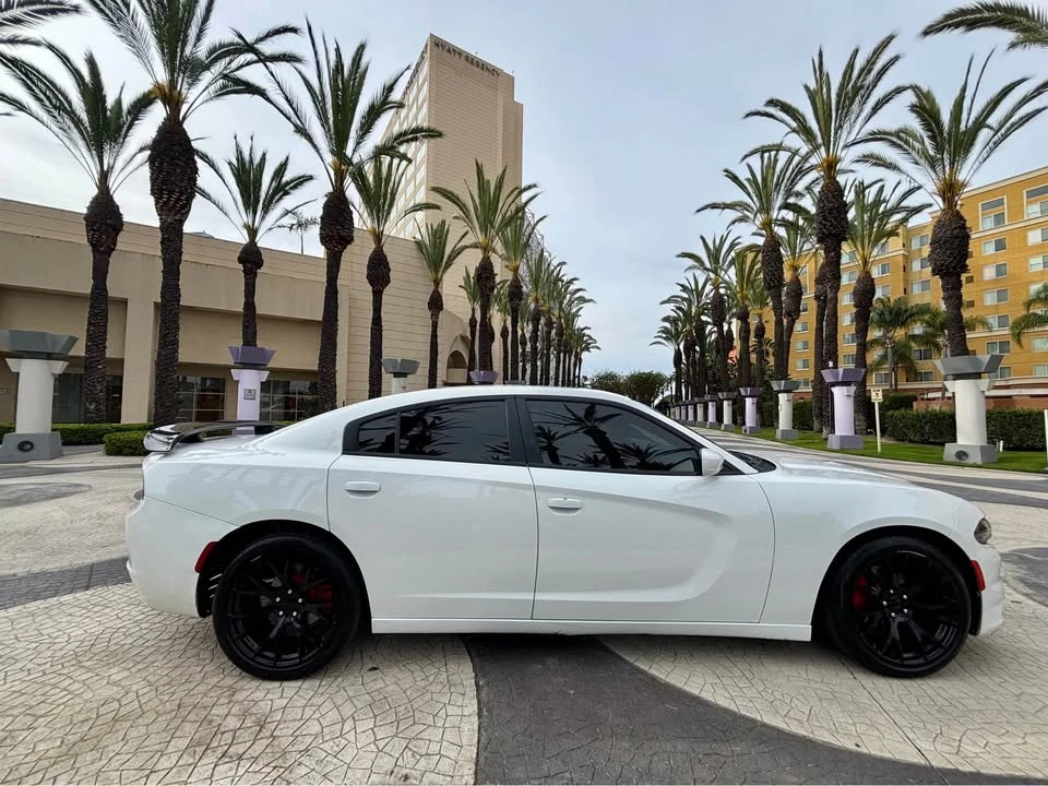 2020 Dodge Charger 7th Gen - Image 5 of 10