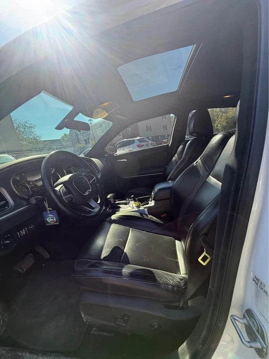 2020 Dodge Charger 7th Gen - Image 2 of 8