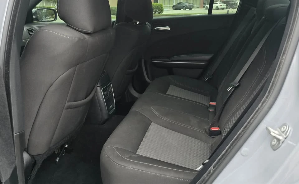 2020 Dodge Charger 7th Gen - Image 10 of 11