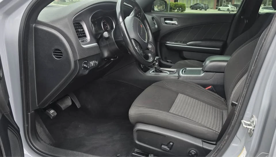 2020 Dodge Charger 7th Gen - Image 7 of 11