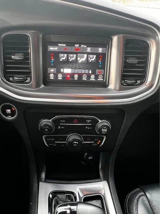 2020 Dodge Charger 7th Gen - Image 13 of 19