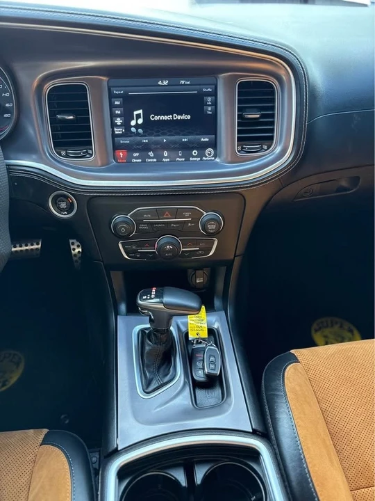 2020 Dodge Charger 8th Gen - Image 4 of 18