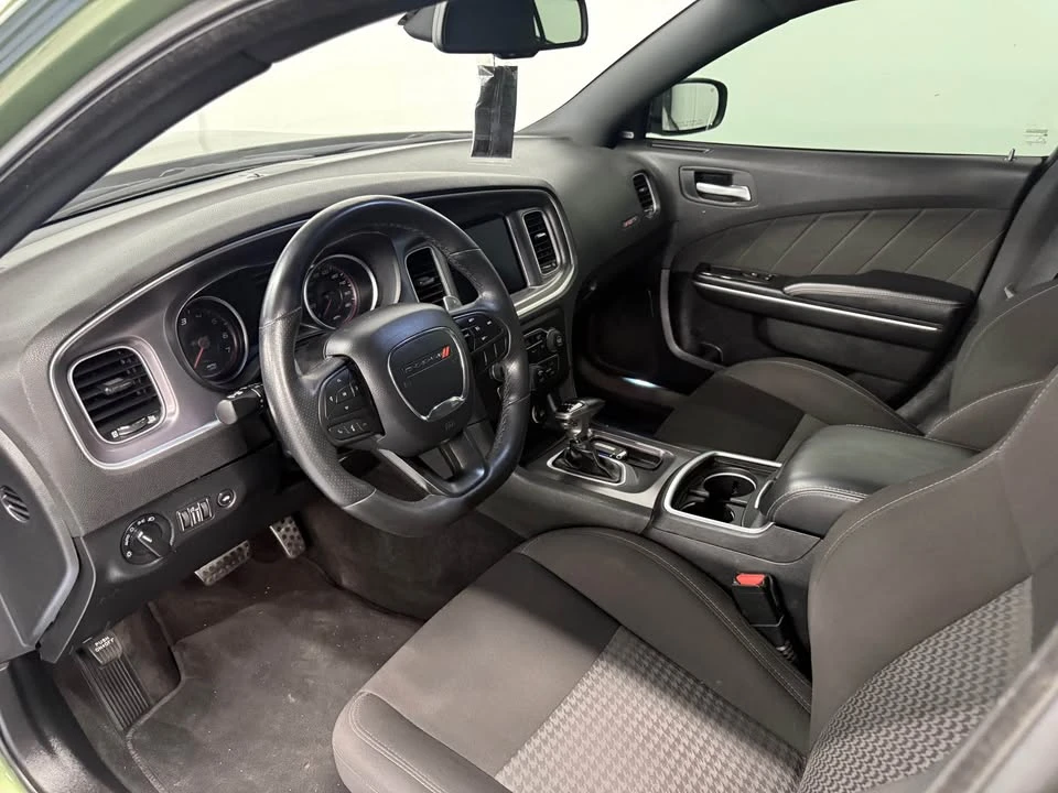 2020 Dodge Charger 8th Gen - Image 14 of 16