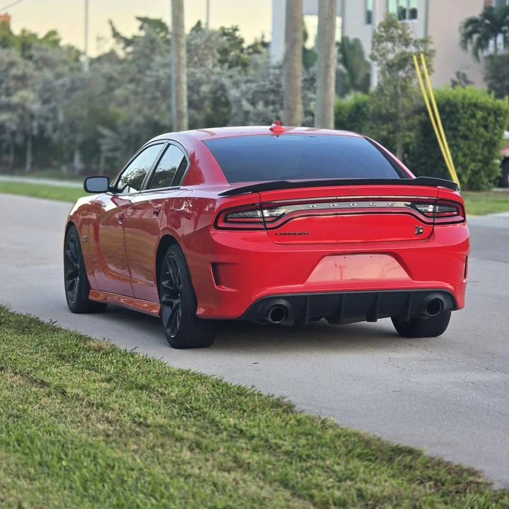 2020 Dodge Charger 8th Gen - Image 6 of 10
