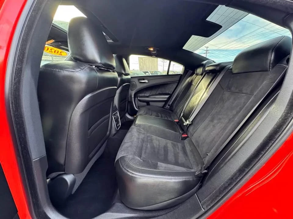 2020 Dodge Charger 8th Gen - Image 9 of 19