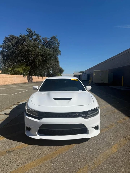 2020 Dodge Charger 8th Gen - Image 2 of 8