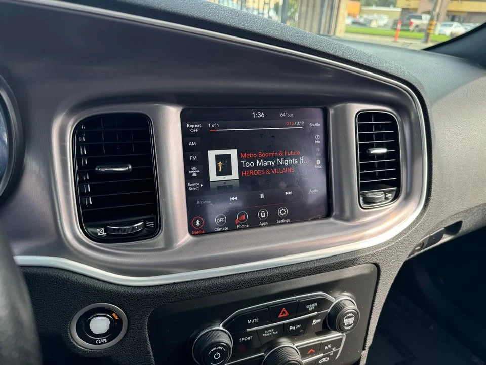 2020 Dodge Charger 8th Gen - Image 18 of 19