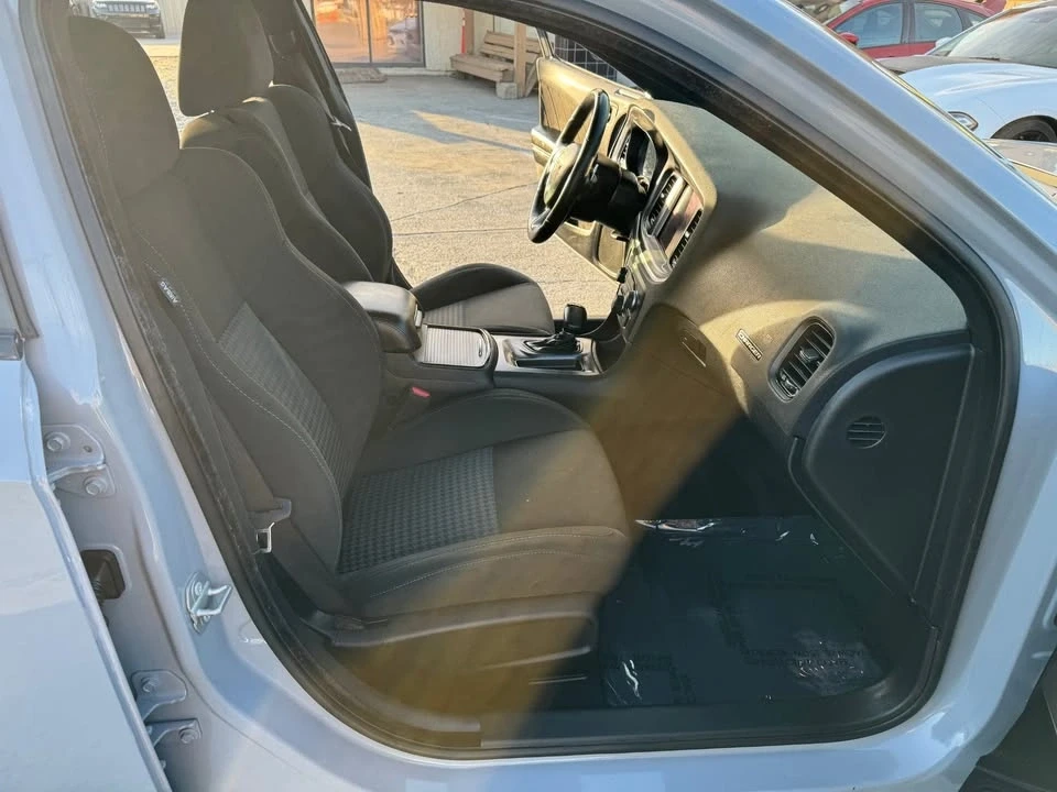 2020 Dodge Charger 8th Gen - Image 13 of 19