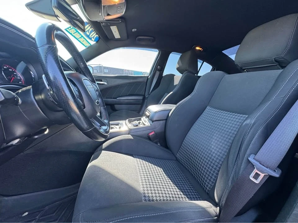 2020 Dodge Charger 8th Gen - Image 10 of 17
