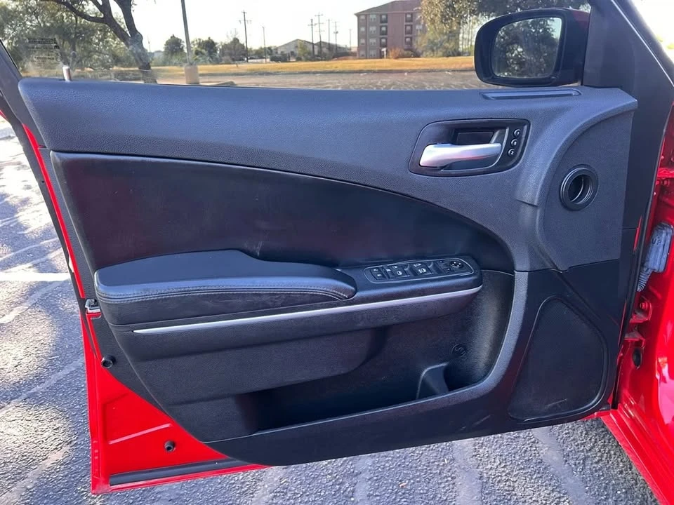 2020 Dodge Charger 7th Gen - Image 13 of 17