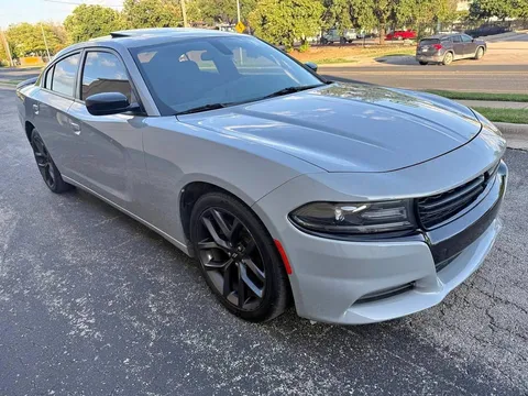 2020 Dodge Charger SXT 4dr Sedan