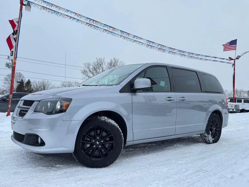 2020 Dodge Caravan - Image 3 of 17
