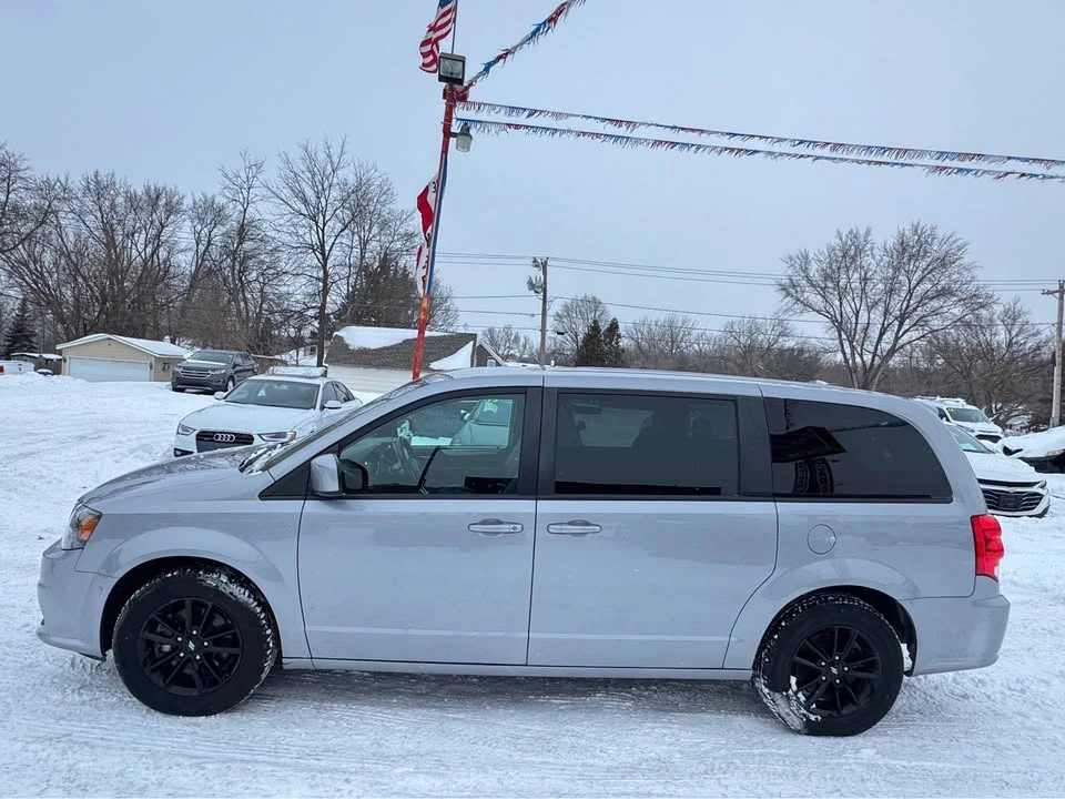 2020 Dodge Caravan - Image 4 of 17
