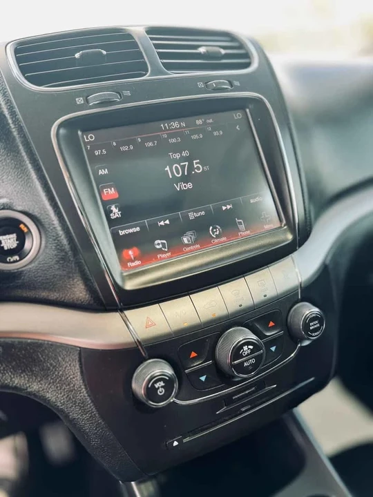 2020 Dodge Journey - Image 2 of 10