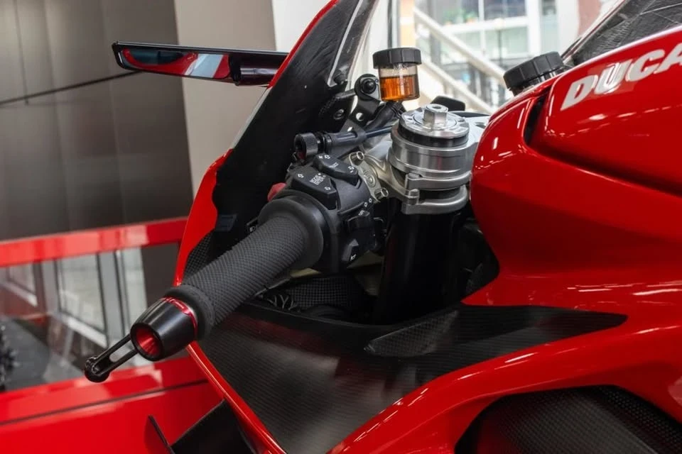 2020 Ducati V4 Superleggera - Image 8 of 19