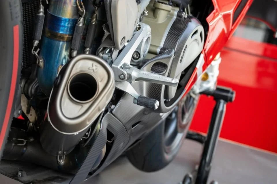 2020 Ducati V4 Superleggera - Image 18 of 19