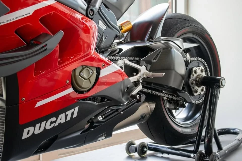 2020 Ducati V4 Superleggera - Image 12 of 19