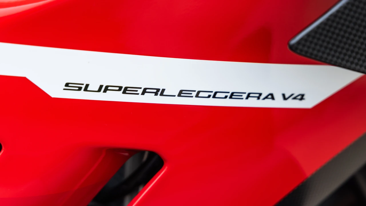 2020 Ducati V4 Superleggera - Image 21 of 31