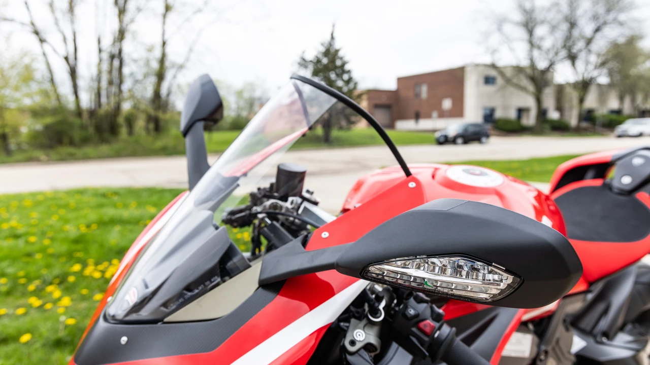 2020 Ducati V4 Superleggera - Image 13 of 31