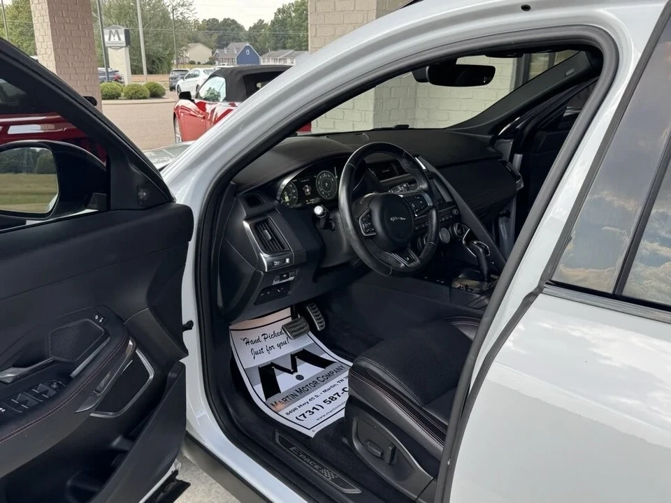 2020 Jaguar E-Pace - Image 20 of 21