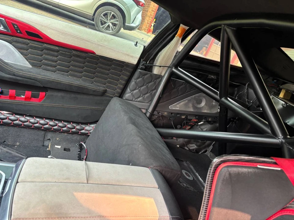 2020 BMW M8 - Image 7 of 12