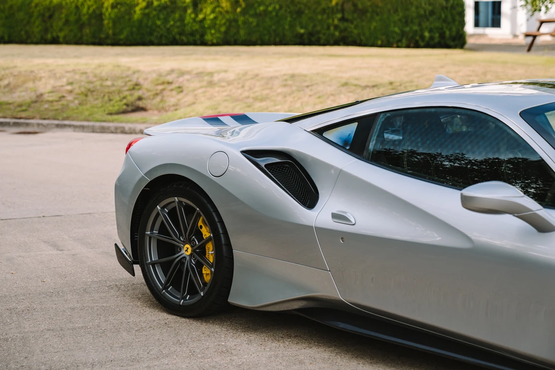 2020 Ferrari 488 Pista - Image 9 of 31