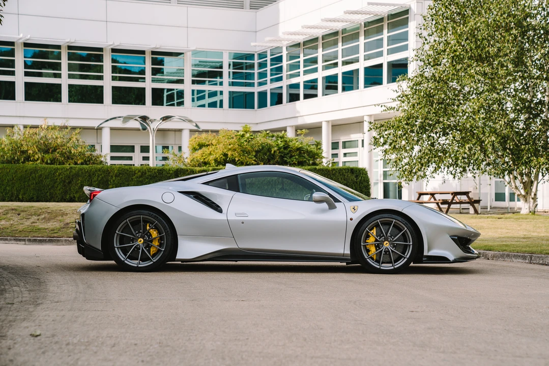 2020 Ferrari 488 Pista - Image 24 of 31