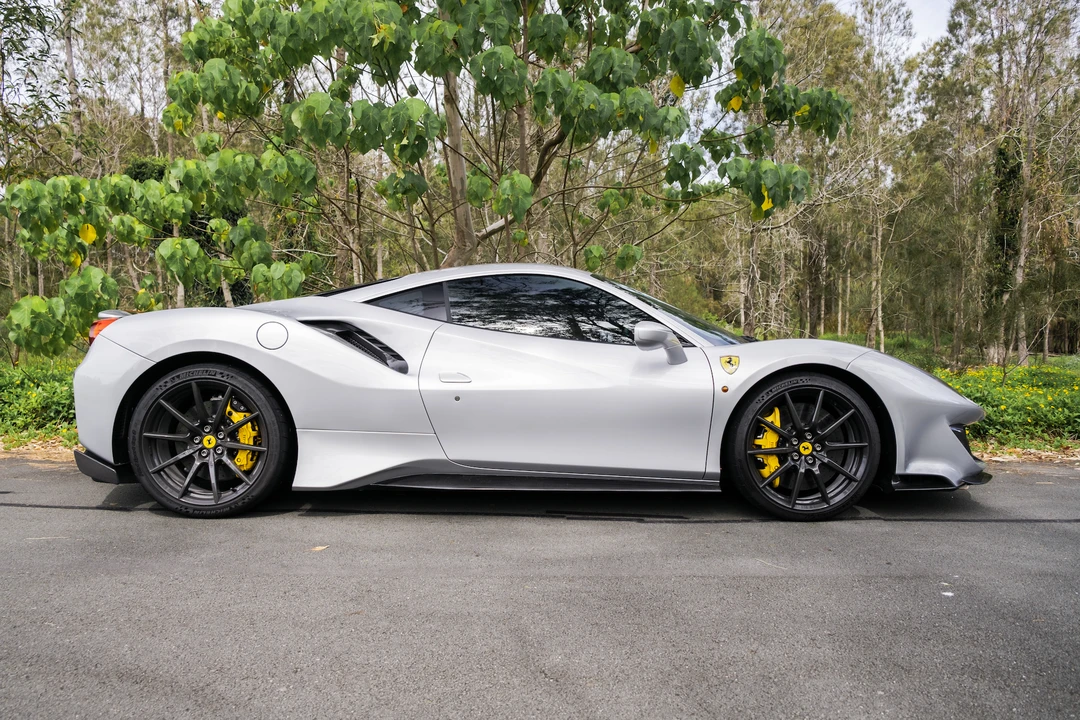 2020 Ferrari 488 Pista - Image 5 of 31