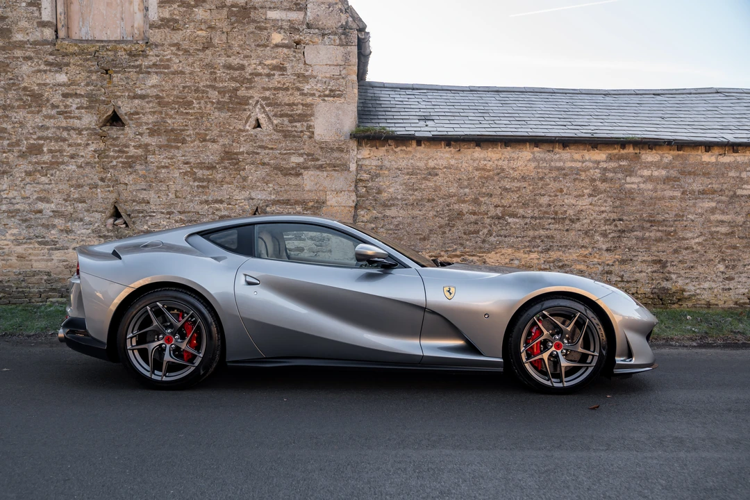 2020 Ferrari 812 Superfast - Image 9 of 31